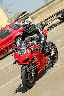 media/Sep-20-2025-TrackDaz (Sat) [[27f0cde673]]/Around the Pits/